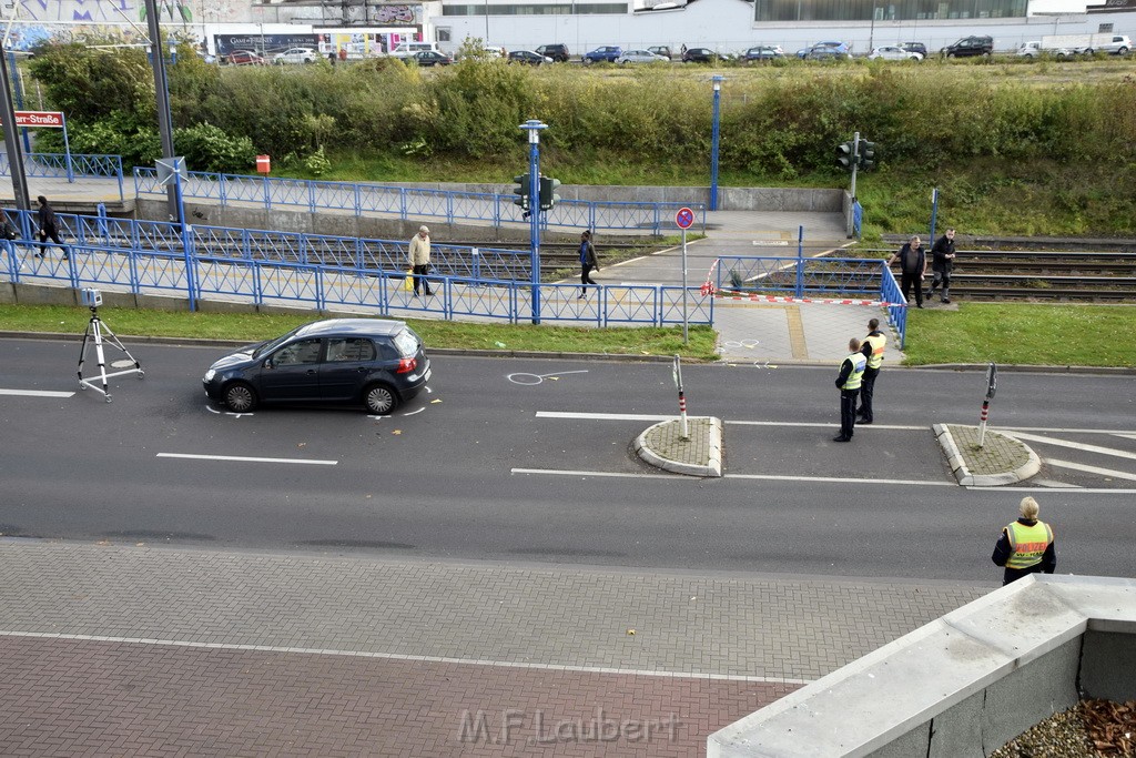 VU 2 Fussgaenger angefahren Koeln Muelheim Von Sparstr Marktgrafenstr P14.JPG - Miklos Laubert